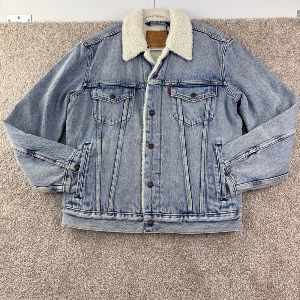 Levi's Mens Size Small Sherpa Lined Insulated Denim Trucker Jacket Snap NWT